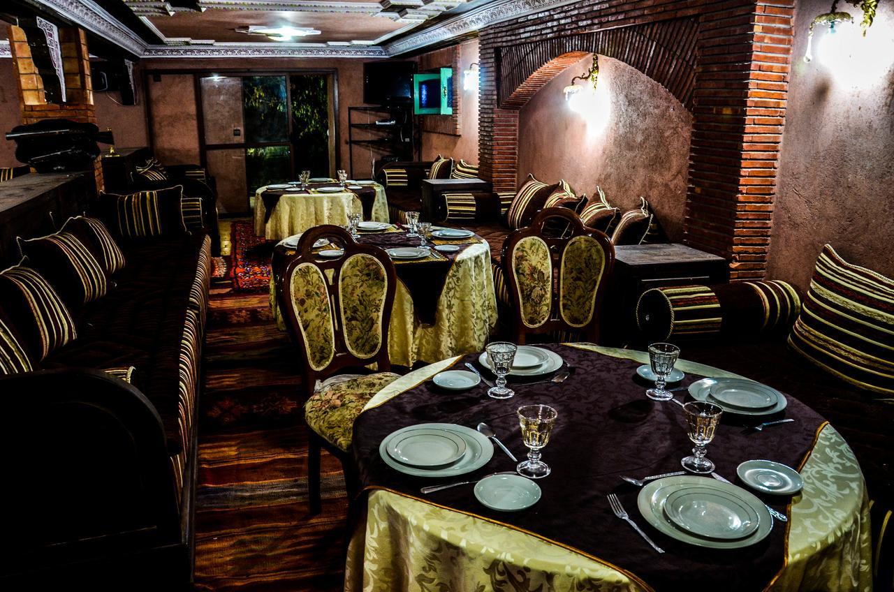 Riad Aslda อัสนี ภายนอก รูปภาพ