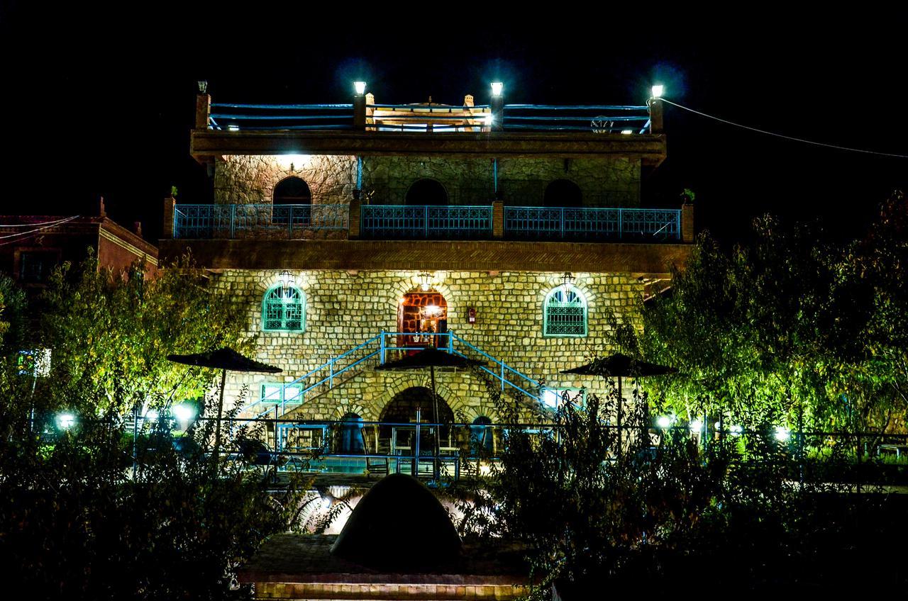 Riad Aslda อัสนี ภายนอก รูปภาพ