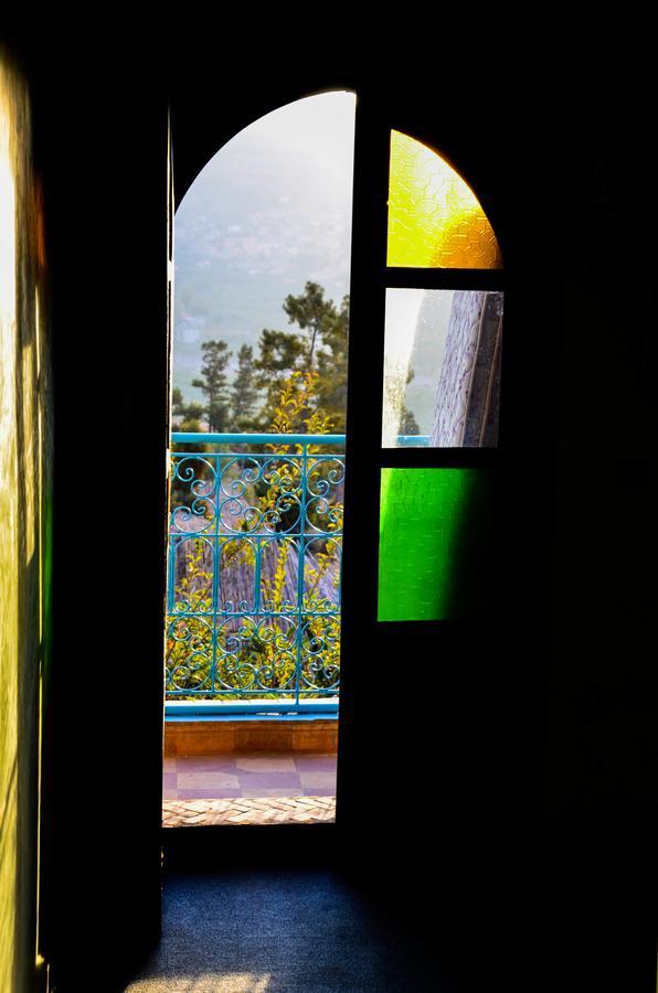 Riad Aslda อัสนี ภายนอก รูปภาพ