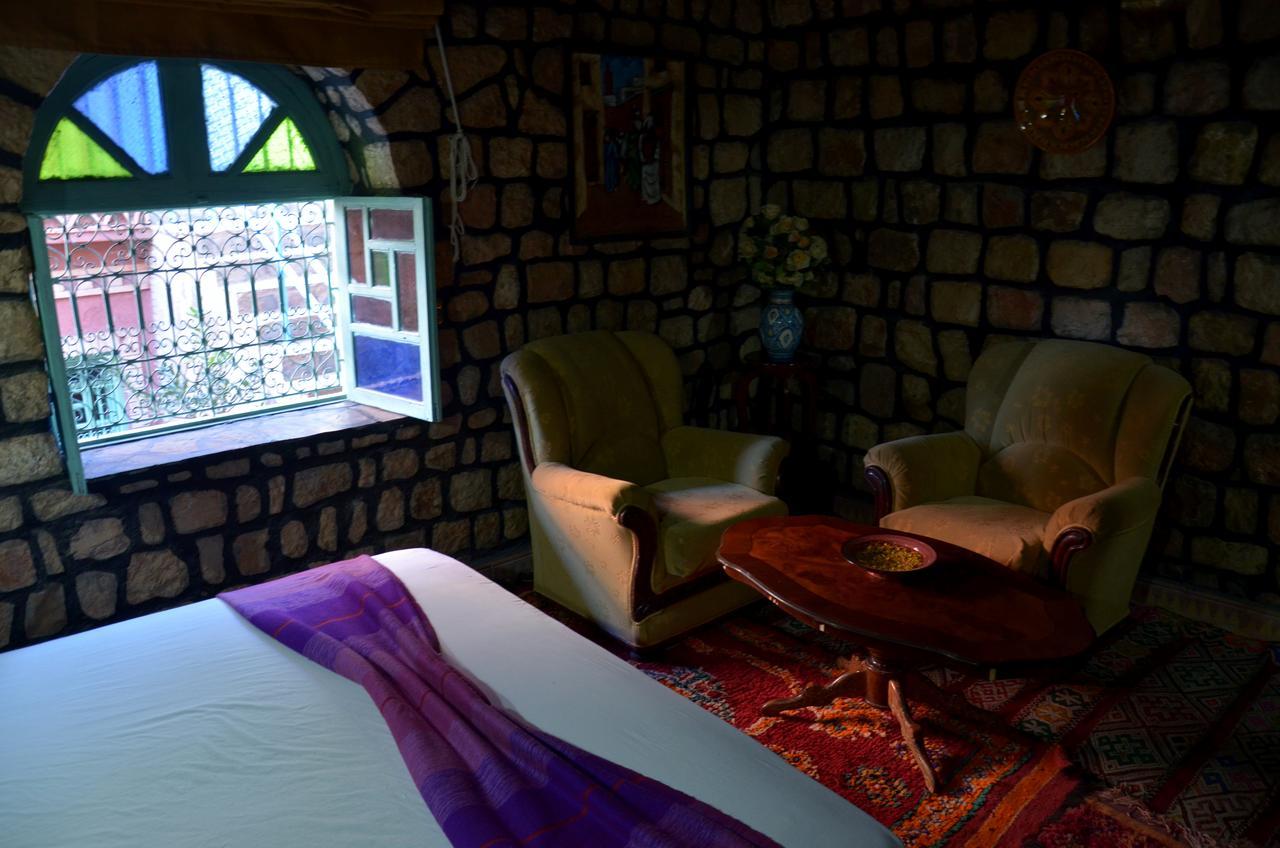 Riad Aslda อัสนี ภายนอก รูปภาพ