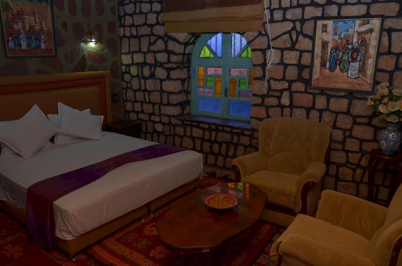 Riad Aslda อัสนี ภายนอก รูปภาพ